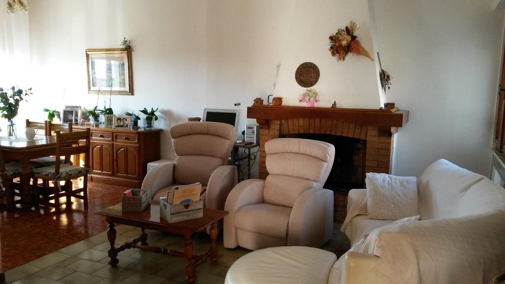 Casa Di Giulia Lejlighed Santa Luce Eksteriør billede